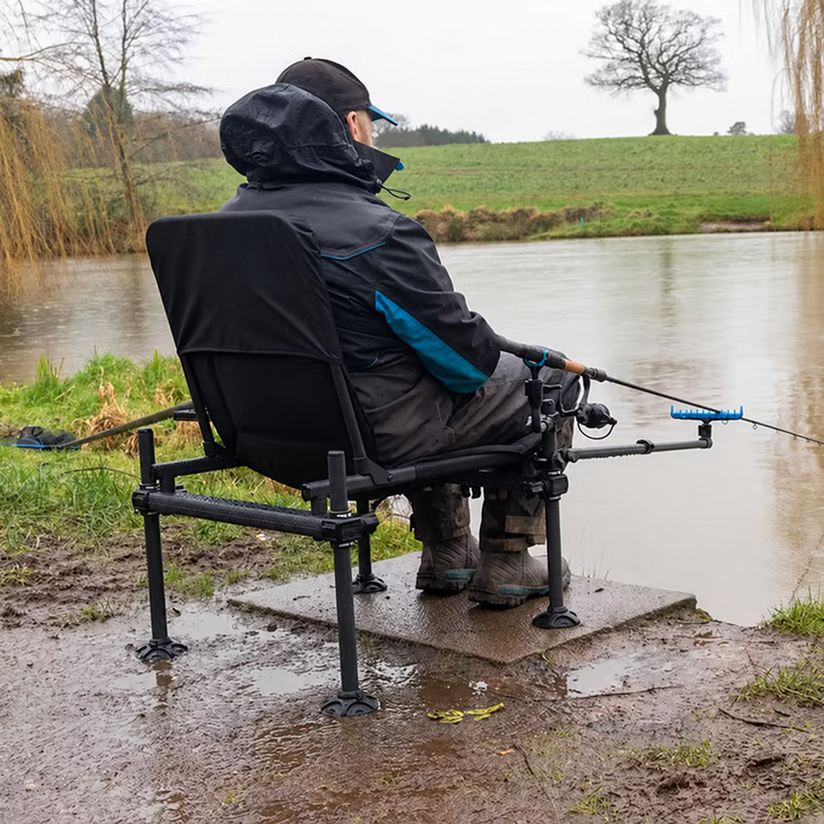 🔥 LAST DAY OFFER – Adjustable Feeder Fishing Chair Combo with Side Tray & Rod Supports 🎣